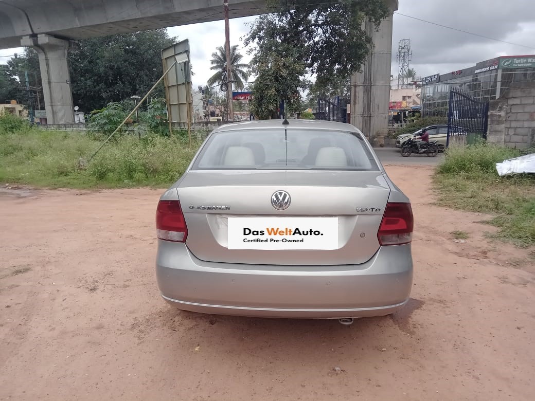 Volkswagen Vento(2010-2012) Comfortline Petrol